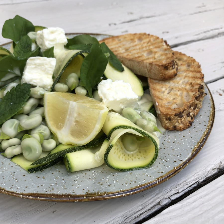 Groene salade met geitenkaas